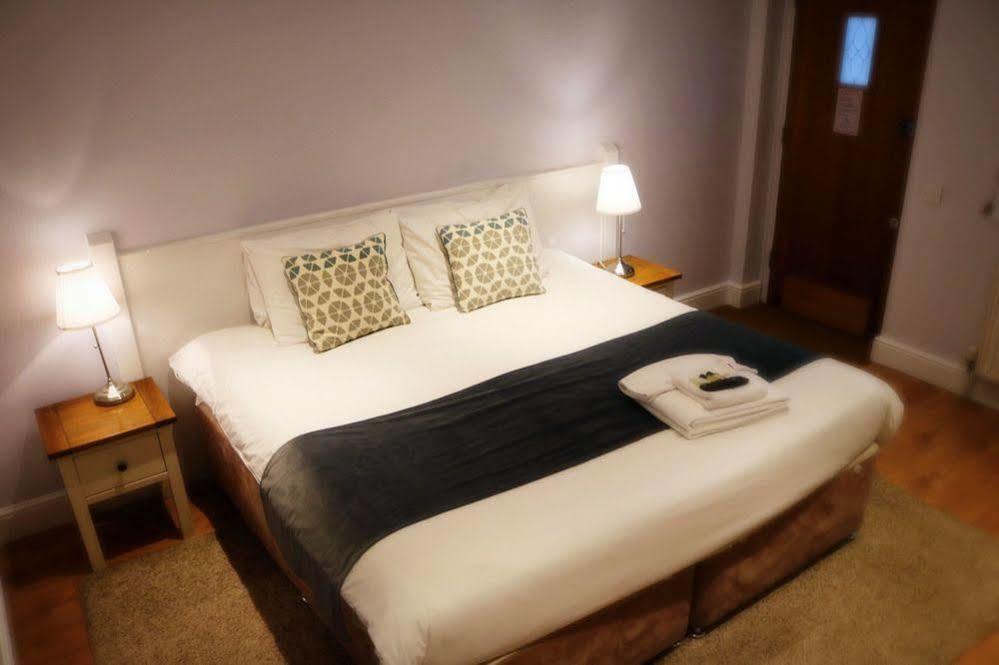 The Oyster Smack Inn Burnham-on-Crouch Екстер'єр фото
